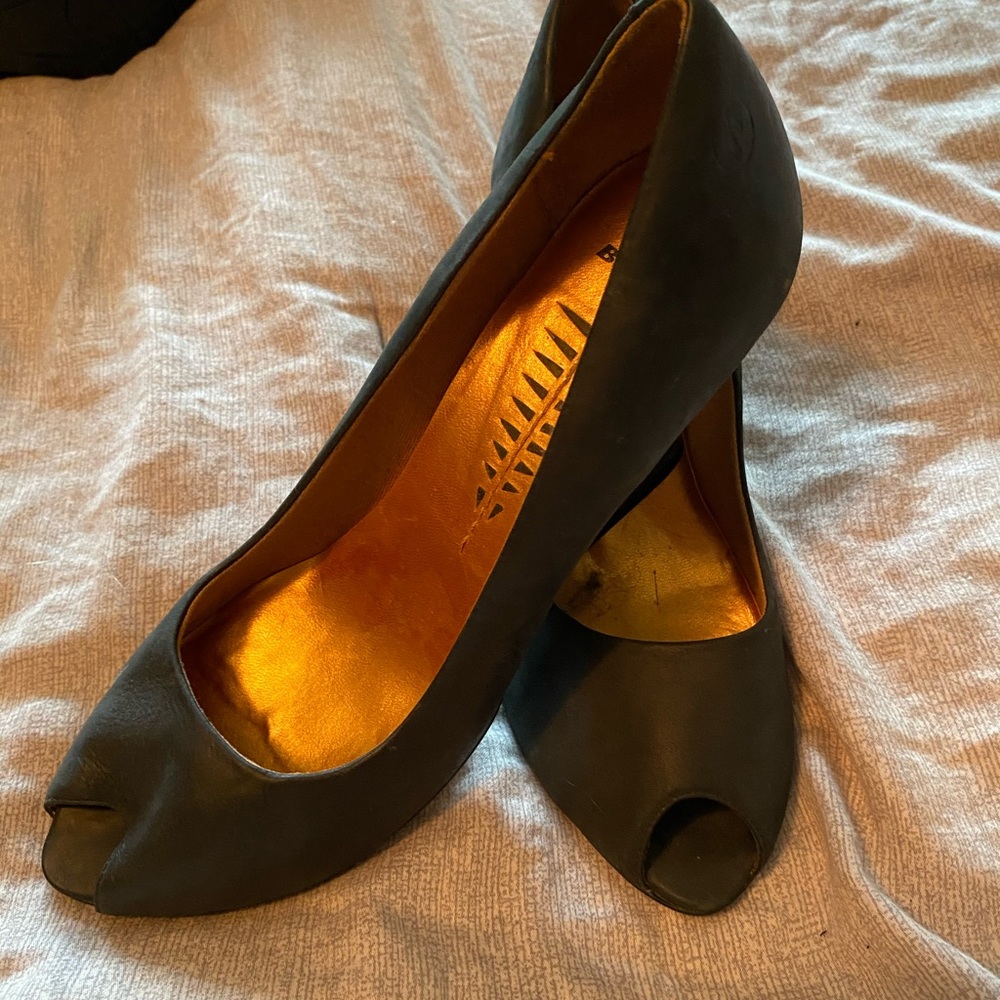 Bronx navy leather open toe on wedge